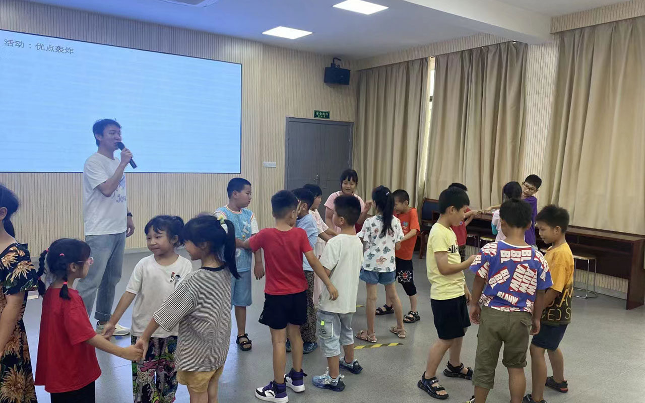 临潭龙观乡中心学校